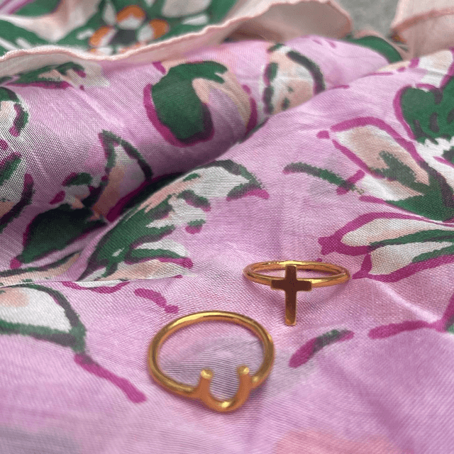 Horseshoe Midi Ring